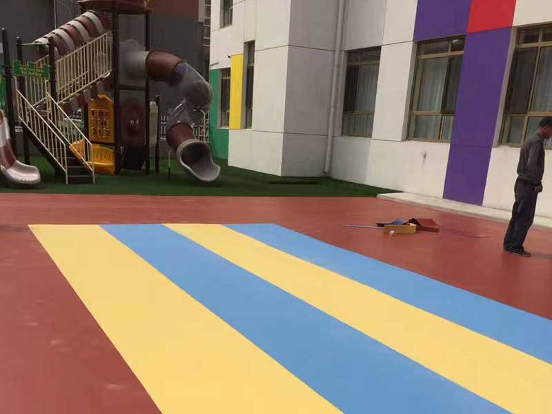 內(nèi)蒙古呼和浩特市幼兒園室外地板